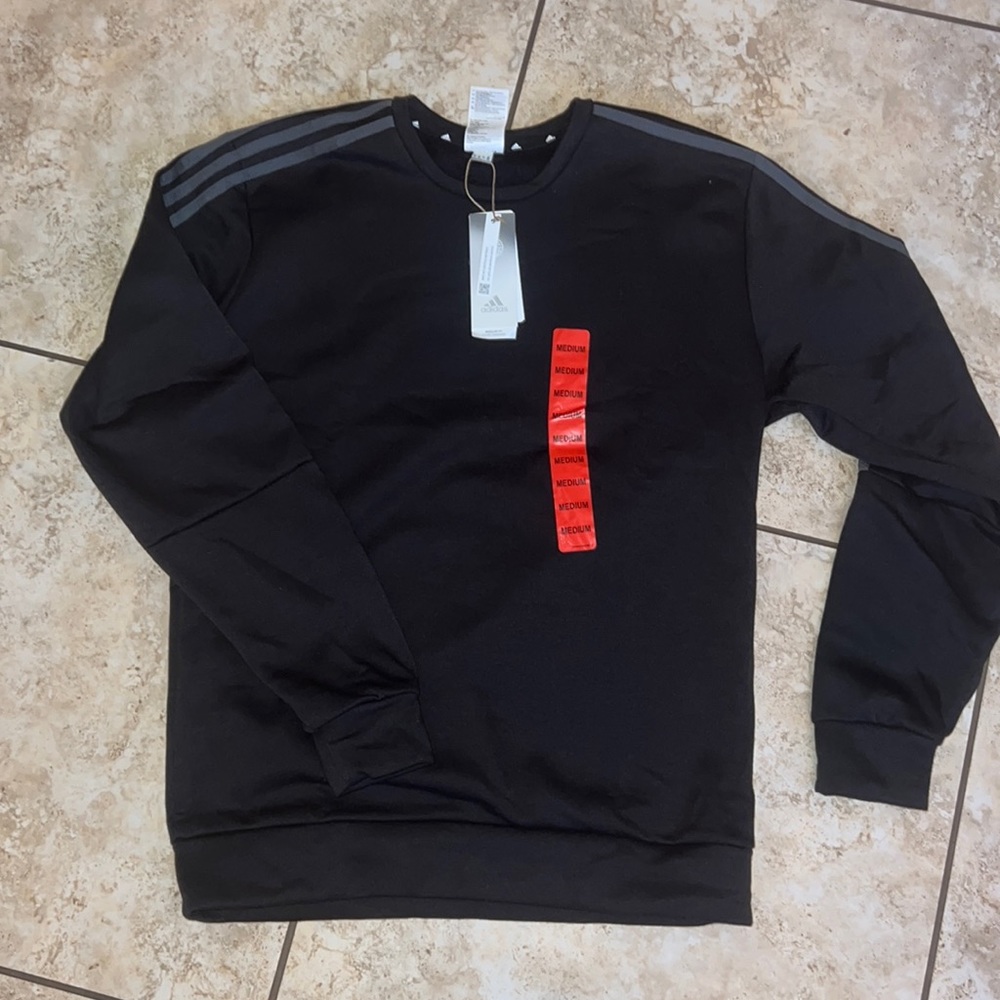 NWT Adidas Men’s sweater, size medium